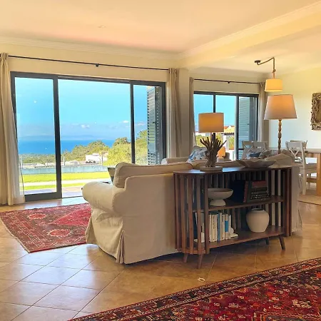 Between Sesimbra & Meco With Ocean View - No Parties Allowed Апартаменты