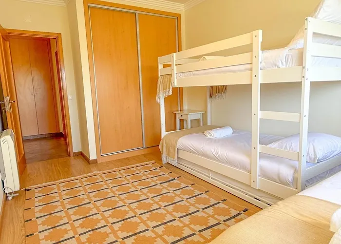 Between Sesimbra & Meco With Ocean View - No Parties Allowed Апартаменты